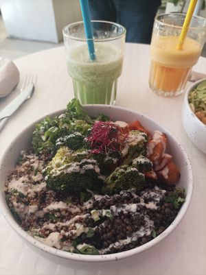  at Happy Blender in Athens