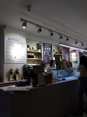  at Happy Blender in Athens