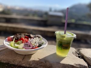 Vegan Greek Buddha Bowl and Stress Reliever juice  #Veganuary at Happy Blender in Athens