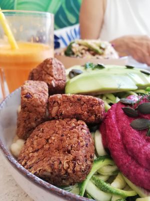 Nourishing Bowl at Happy Blender in Athens