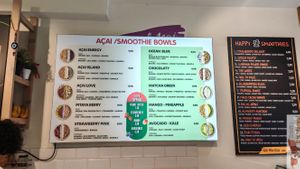 Acai smoothie bowls at Happy Blender in Athens