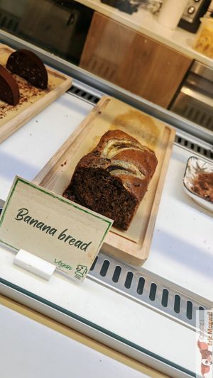 Banana bread at Happy Blender in Athens