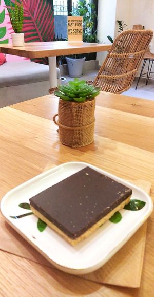 Chocolate peanutbutter slice at Happy Blender in Athens