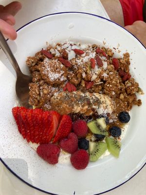 Vegetarian granola bowl with yogurt at 27 Degrees in Palm Cove