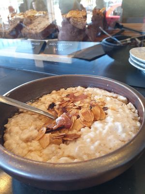 VeO winter porridge at Equium Social in Newcastle