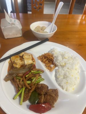   at Leshan Giant Buddha 乐山素食餐厅 in Leshan