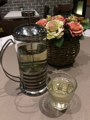 Chrysanthemum tea at D'Life Signature 蔬品轩 in East Singapore