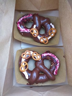 pretzel with chocolate at Vegan Bowls in Barcelona