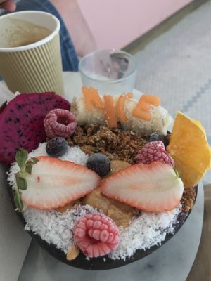 Açai bowl at Vegan Bowls in Barcelona