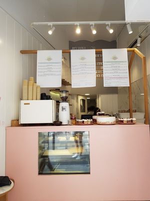 Counter at Vegan Bowls in Barcelona