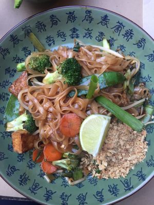 Vegan Pad Thai with tofu at Boa-Bao in Porto