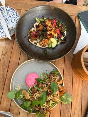 Gochuang cauliflower and crispy oyster mushrooms   at GYS - Amsterdamsestraatweg in Utrecht