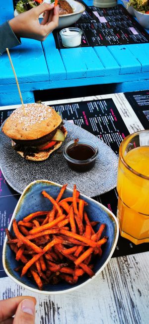 Vegan BBQ Burger at Ben's Burger Bar in Buehl