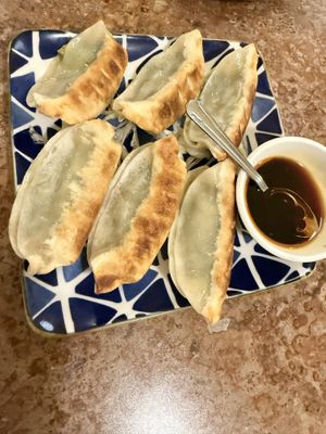 Veg potsticker   at Tenglong in San Francisco