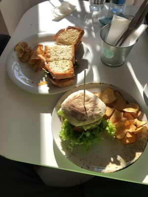 Vegan toast and vegan burger  at Citrus Coffee in Caldas Da Rainha