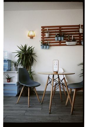 No interior at Citrus Coffee in Caldas Da Rainha