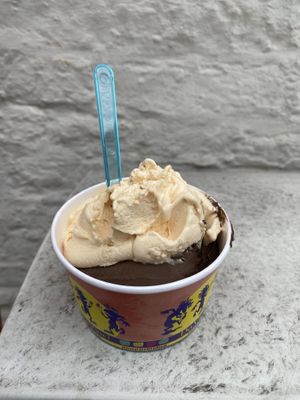   at Gelateria Da Vinci in Bruges