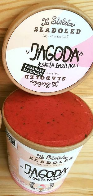 Vegan strawberry ice cream at Trgovinca in Zalec