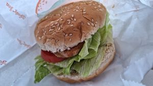 Vish Burger at Formosa Food in Vienna