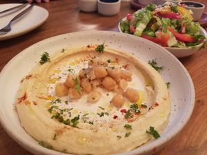 Standard hummus set at Hummus Boutique in Bangkok