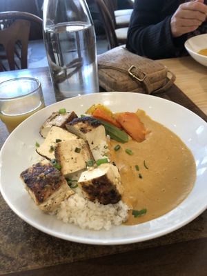 Main vegan meal with peanut sauce: they were out of black beans today so gave us tofu instead!  at Table Metis in Paris