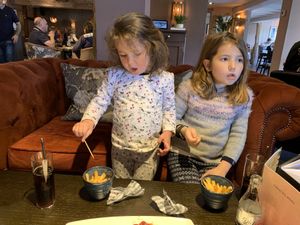 They do chips at The St George & Dragon in Reading