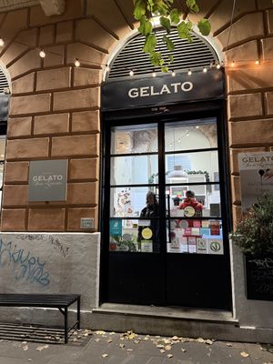 Entrance  at Gelato San Lorenzo in Rome