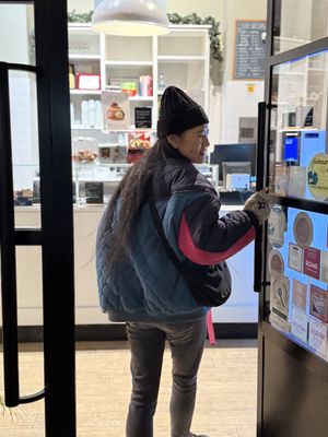 Getting in   at Gelato San Lorenzo in Rome