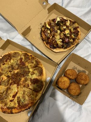 Pepperoni pizza, duck hoisin pizza, arancini balls   at Italia Pizza & Pasta in Currimundi