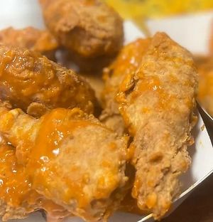 Drummies with buffalo sauce at Italia Pizza & Pasta in Currimundi