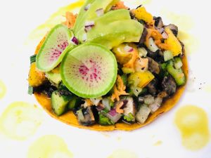 Deliciosa la nueva tostada de ceviche de portobello!!! me encanto! at Kakao Cocina Vegana in La Paz