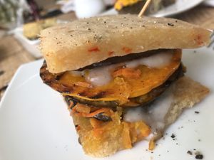 Sándwich de vegetales con pan de yuca  at Camino al Sol in Havana