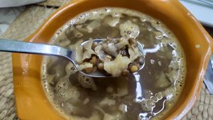 lentils soup at Camino al Sol in Havana