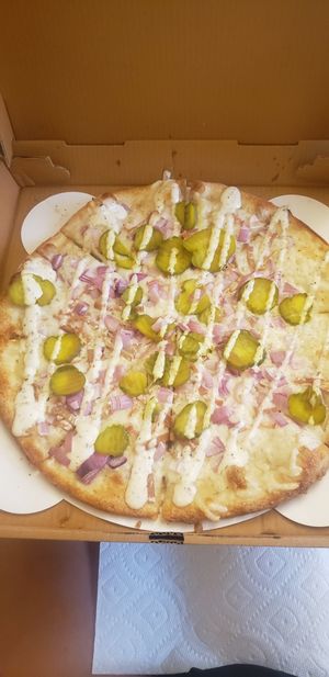 Big Deal Pizza vegan at Troy's Italian Kitchen in Arlington