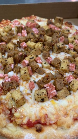 vegan bacon,chicken,sausage at Troy's Italian Kitchen in Arlington