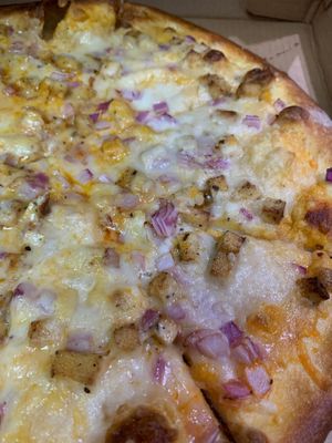 vegan buffalo chicken pizza  at Troy's Italian Kitchen in Arlington