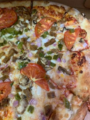 vegan pizza at Troy's Italian Kitchen in Arlington