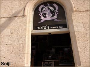 Entrance at Good Food in Split