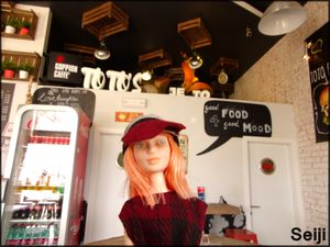 Decorations at Good Food in Split