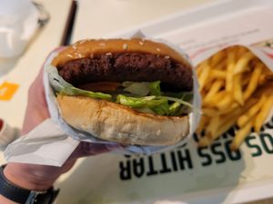 Plant beef burger at MAX in Uppsala