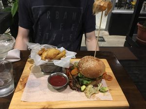 veggie burger (without cheese and egg) at Sibu Cafe in Uvita