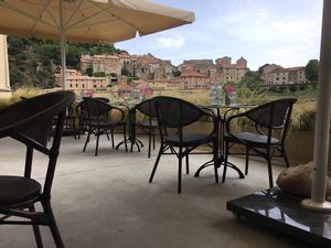 Restaurant at Brasserie l'Ecole in Olargues