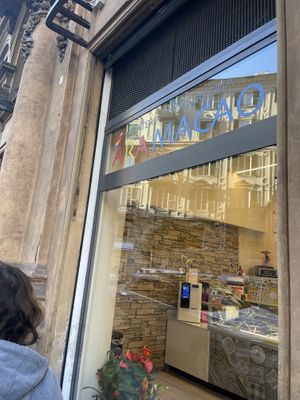 Gelateria  at Gelateria Ara Macao in Albisola Superiore