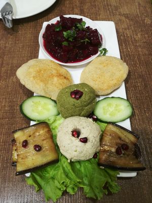Georgien platter at Mama Terra Veggie Corner in Tbilisi