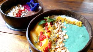 Smoothie bowls; Minty Blues & Cacao Bliss at Blossom Cafe in Pai