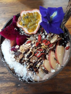 Cacao Bliss smoothie bowl at Blossom Cafe in Pai