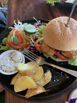 Tempeh burger at Blossom Cafe in Pai