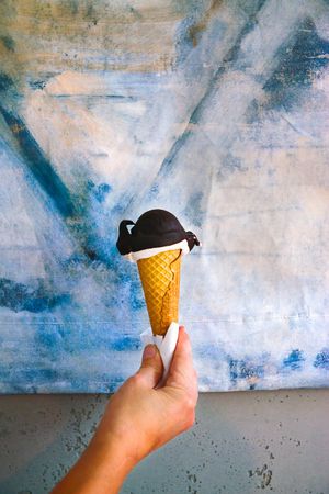 Icecream with chocolateglaze  at Meine Kleine Eiszeit in Berlin