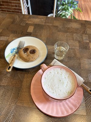 Matcha latte, chocolate chip cookie (gluten-free)  at Rumah Juliet in Jakarta