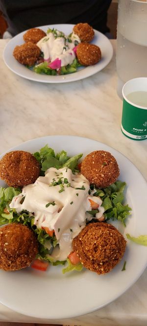 Assiette Falafel at Falafel in Antibes
